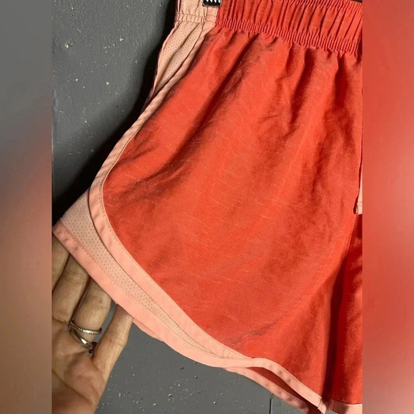 Nike Bundle  Dri-Fit Running Textured Shorts size Medium - Picture 10 of 12